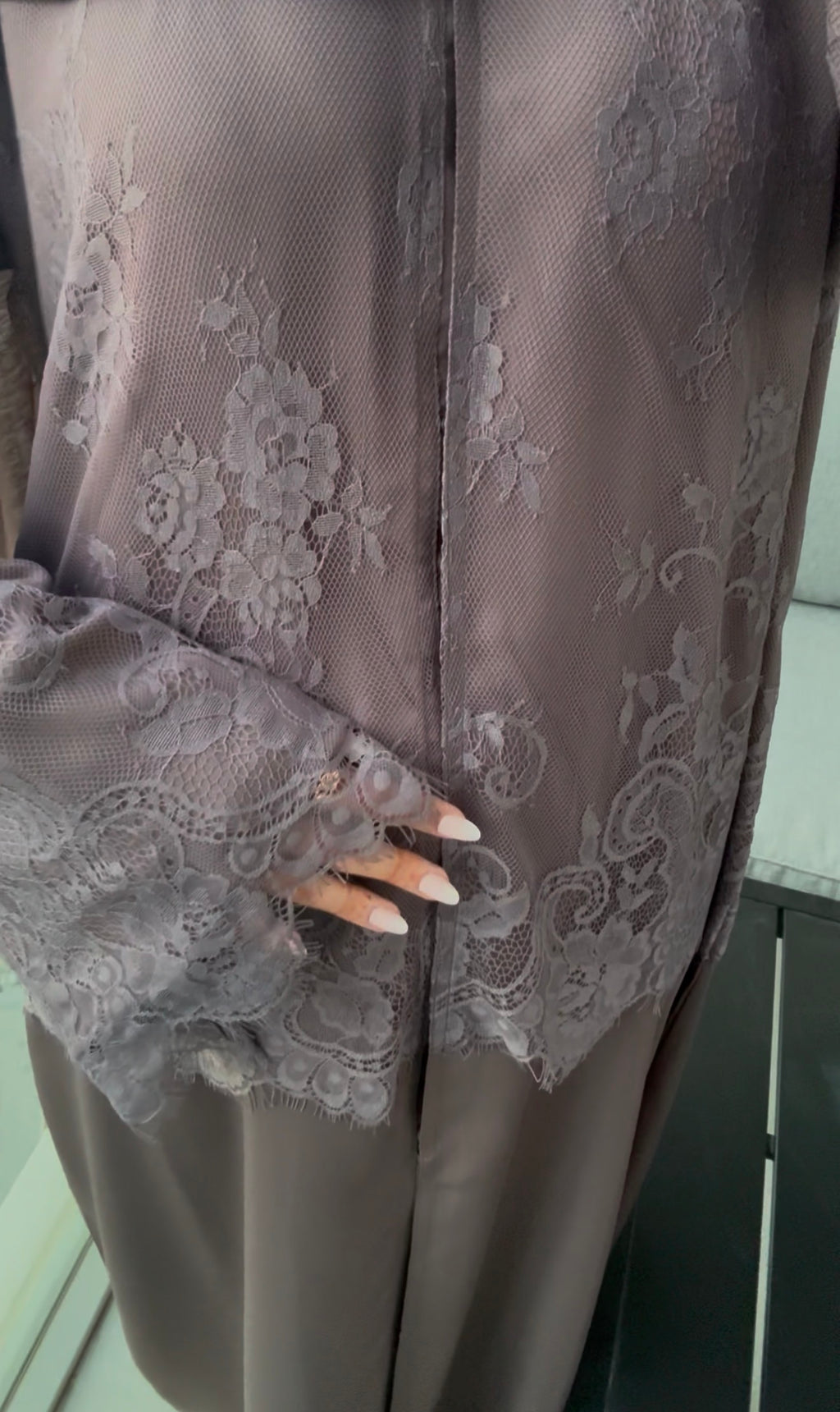 Abaya Lacy